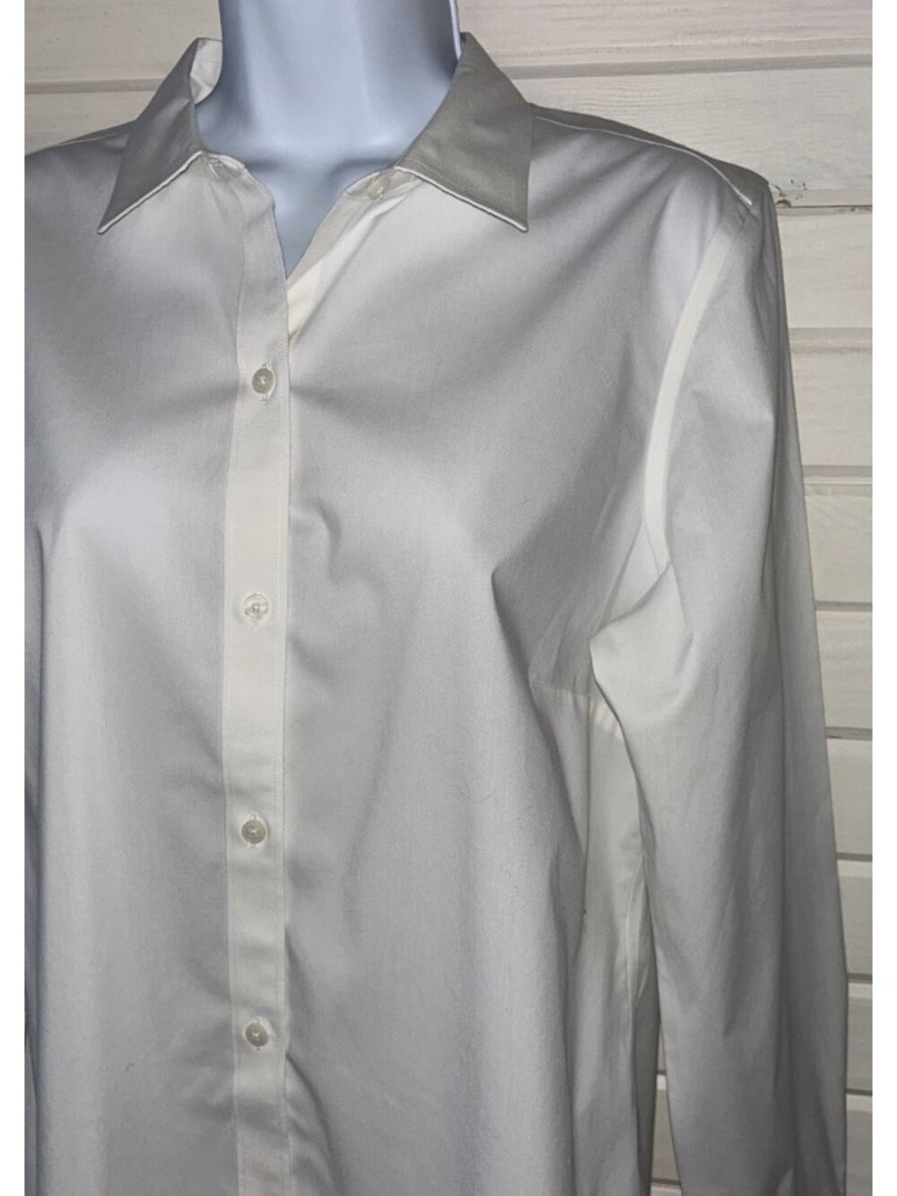 UNTUCKit For Her Sz 8 Bella Shirt Womens White Stretch Cotton Button Up EUC